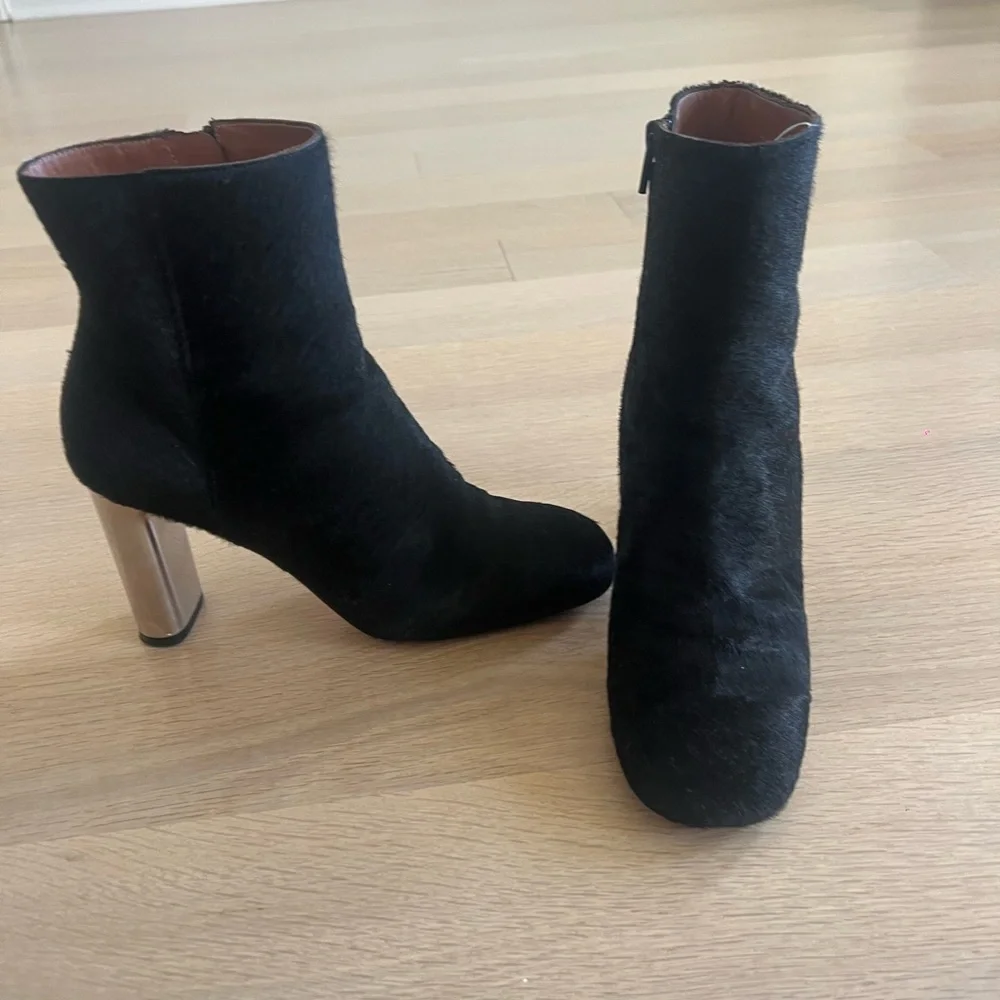 CELINE Cowhide Black Ankle Boot with silver heel 37 - Picture 8 of 9